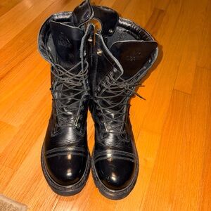 Women’s Rocky 10” Paraboot w/ size zipper